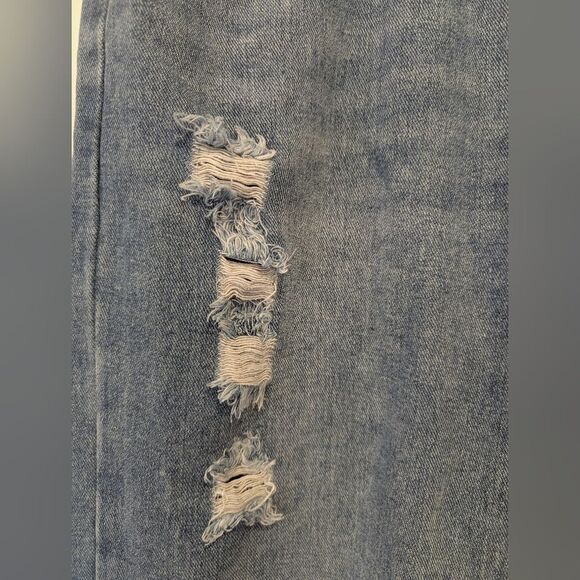 NWT Coeur De Vague Women's Distressed High Waisted Blue Zip Jeans Ripped Size M - Picture 4 of 9